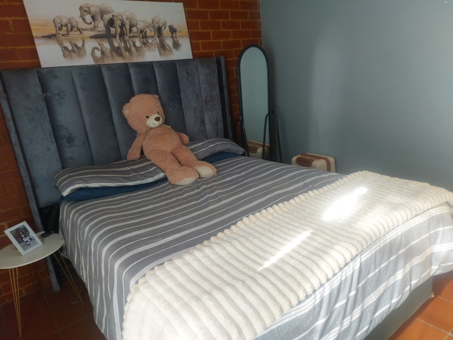 1 Bedroom Property for Sale in Bodorp North West